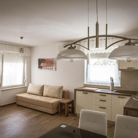 Marco Apartments Fažana Buitenkant foto
