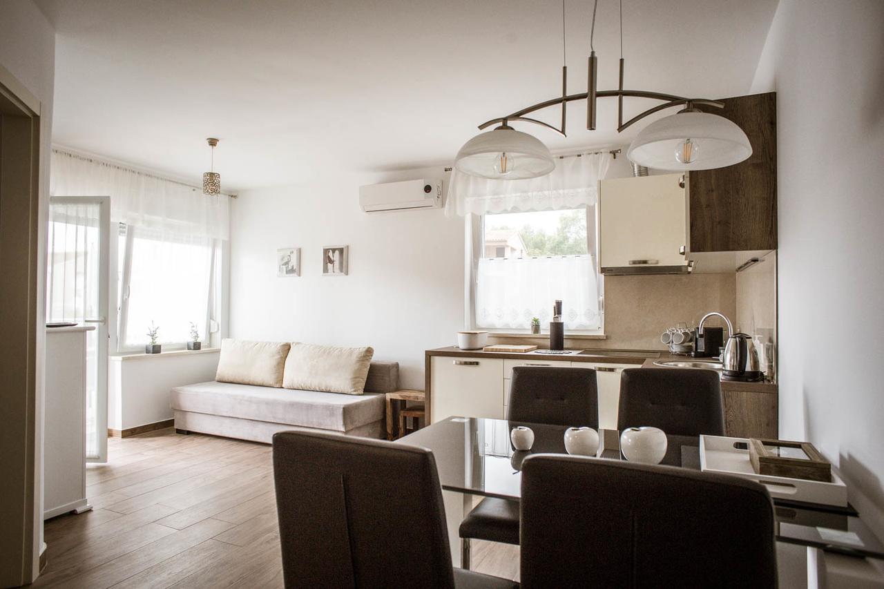 Marco Apartments Fažana Buitenkant foto